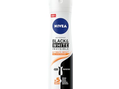 Black&White Invisible Ultimate Impact antyperspirant spray 150ml Sale